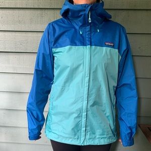 Blue Two-tone Patagonia Rain Shell / Jacket